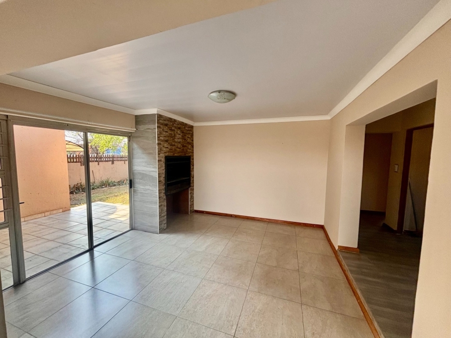 3 Bedroom Property for Sale in Wilkoppies North West